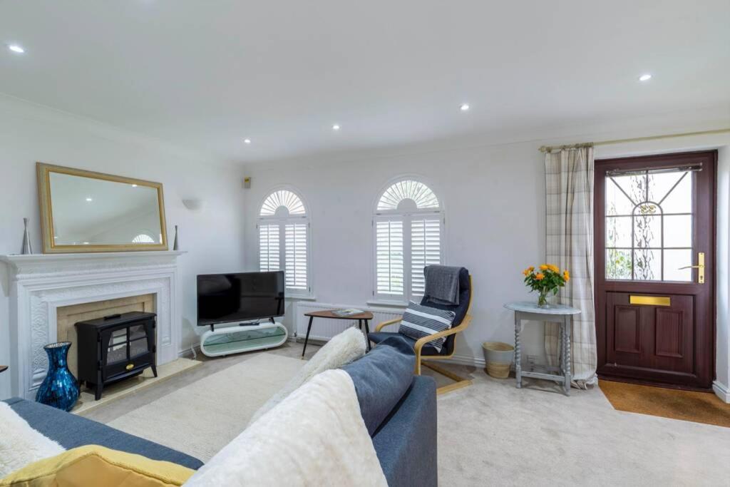 A Cheerful Three Bedroom House In Leafy Lytham Lytham St Annes Luaran gambar